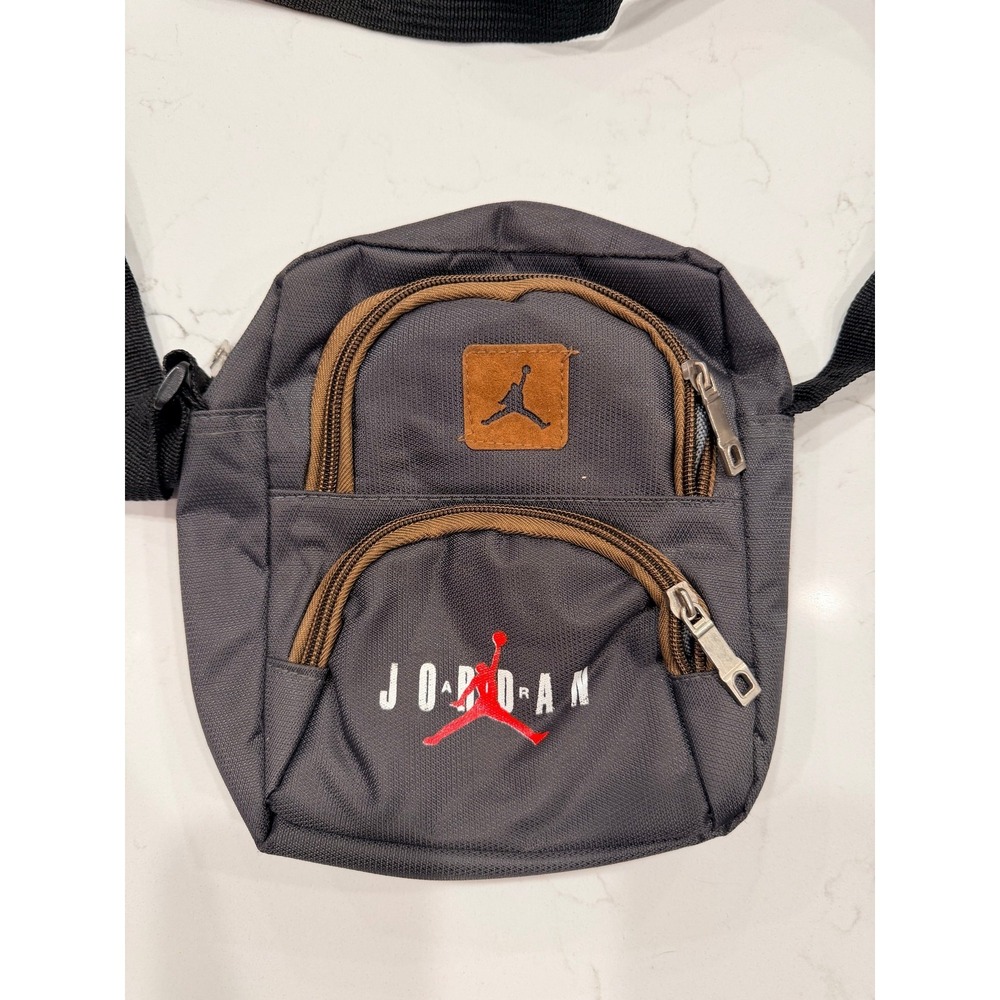 Jordan Flight Bag Crossbody Shoulder Bag Mens Womens Small Gray Travel Pouch